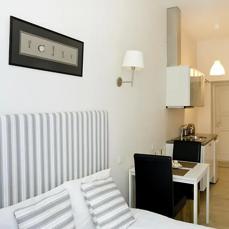 Cozy In Old Town By Urban Rent Vilnius